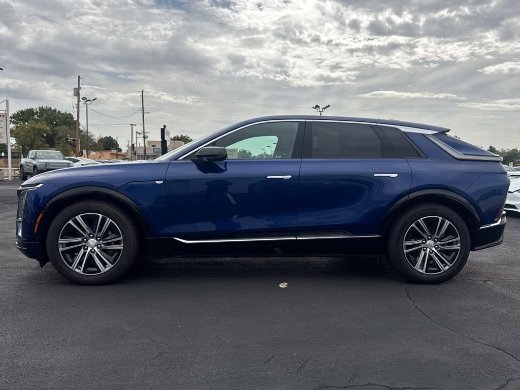 Used 2024 Cadillac Lyriq Luxury RWD image 5