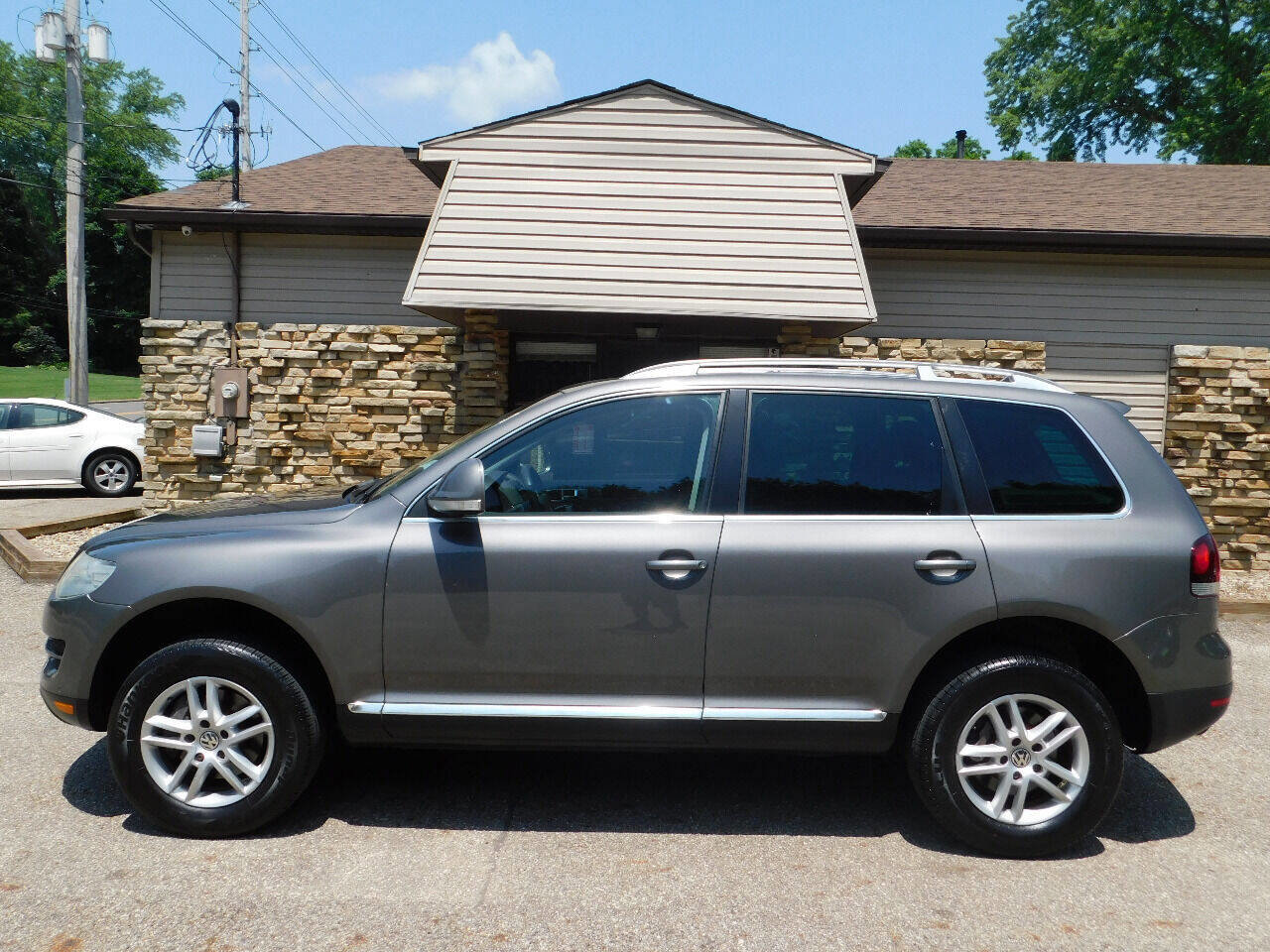 Used 2008 Volkswagen Touareg V6 AWD/4WD image 5
