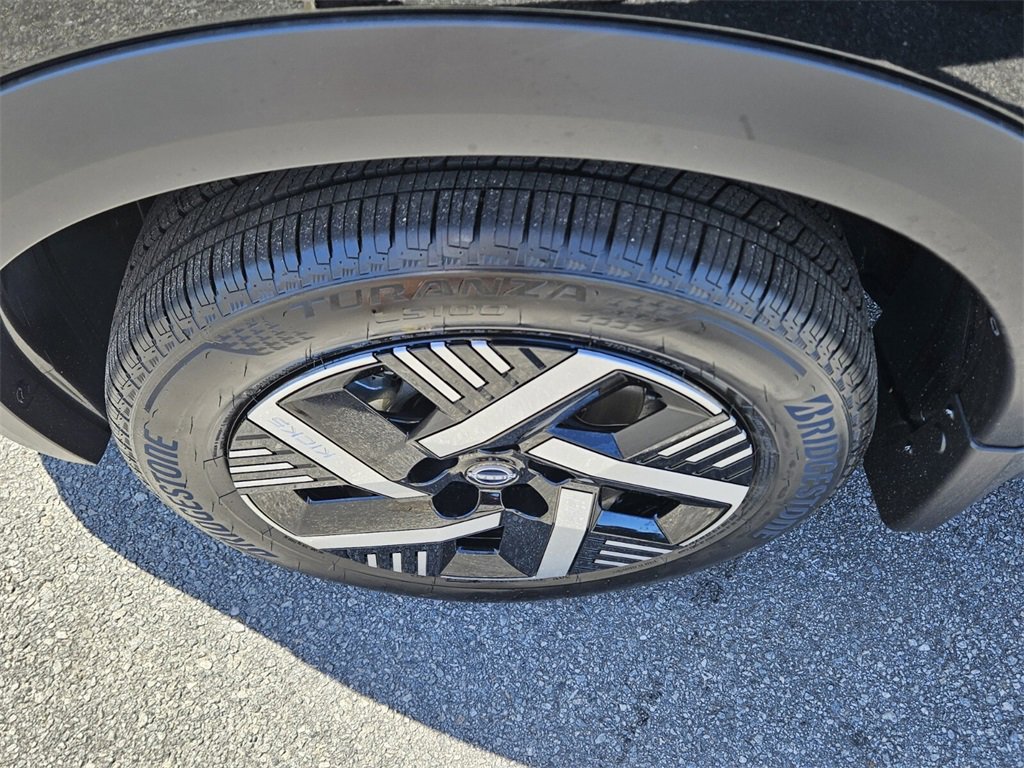 New 2026 Nissan Kicks SV image 17