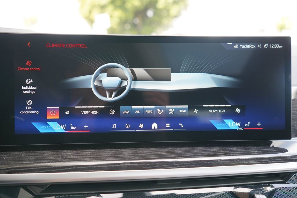 New 2026 BMW X5 sDrive40i w/ M Sport Package image 22