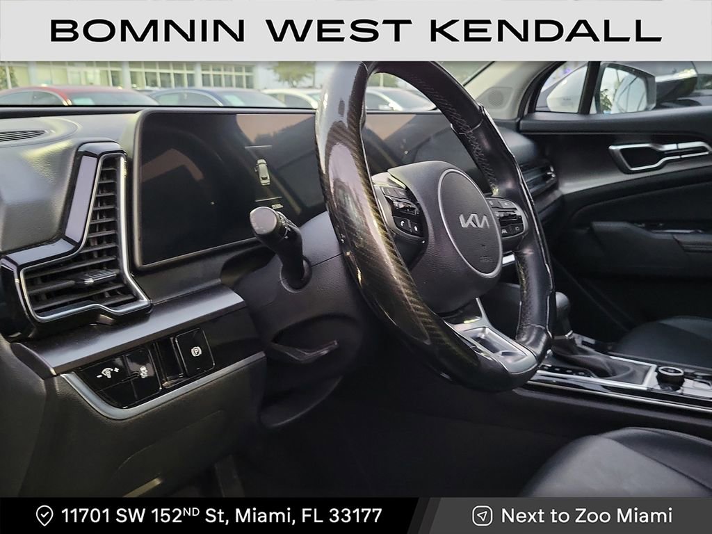 Used 2024 Kia Sportage EX image 8