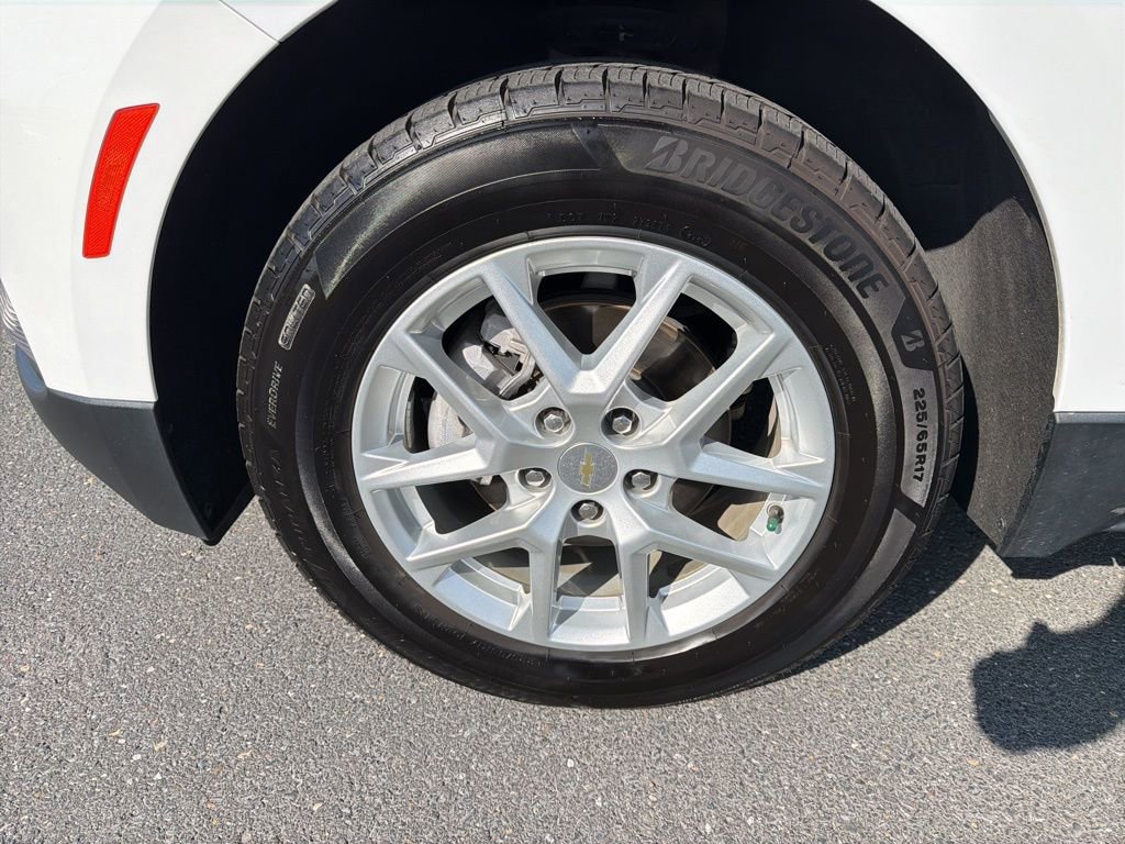 Used 2022 Chevrolet Equinox LT AWD/4WD image 14