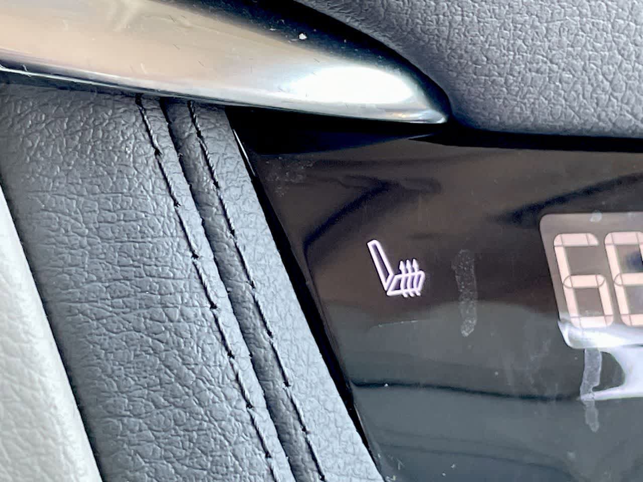 Certified 2023 Cadillac XT5 Premium Luxury image 23