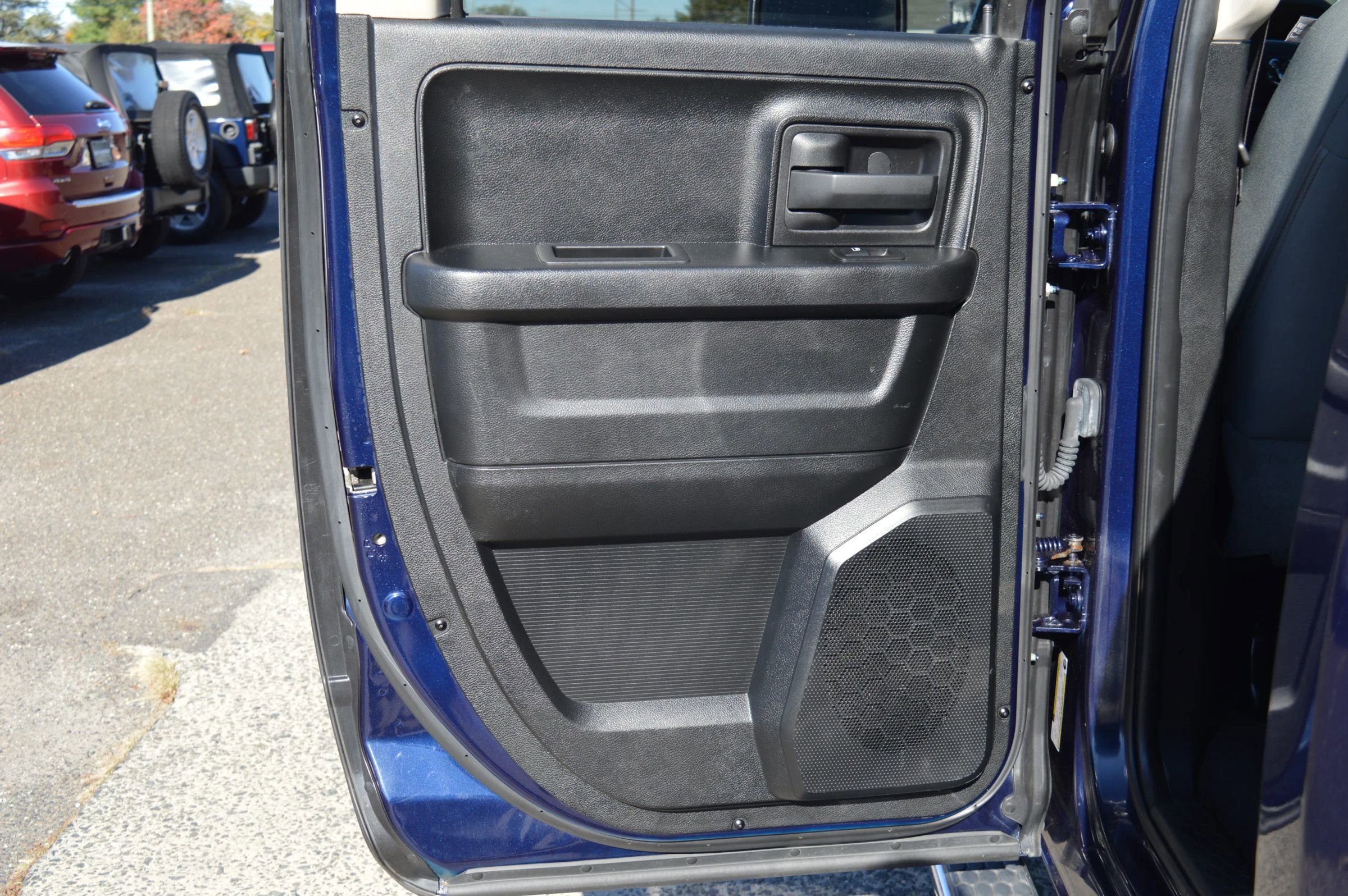 Used 2014 RAM 1500 Express image 27