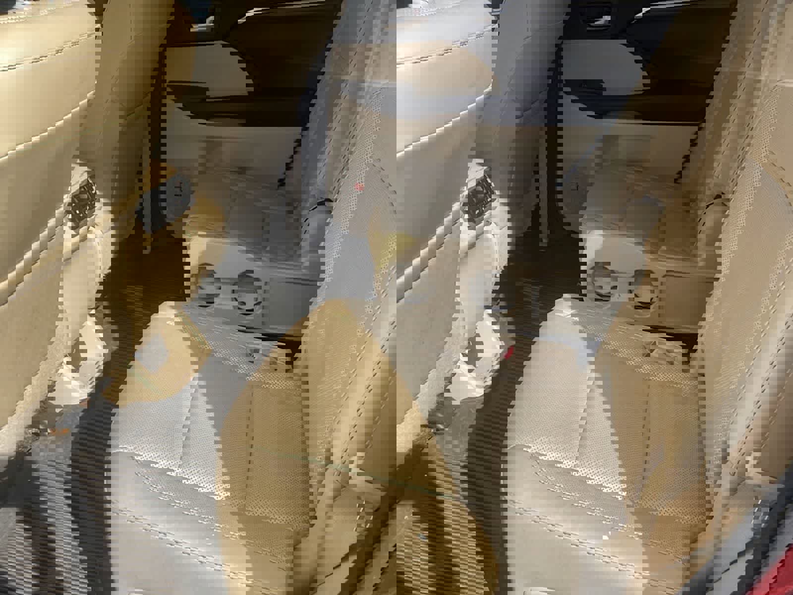 Certified 2016 Toyota Highlander Limited w/ Protection Package #3 image 18