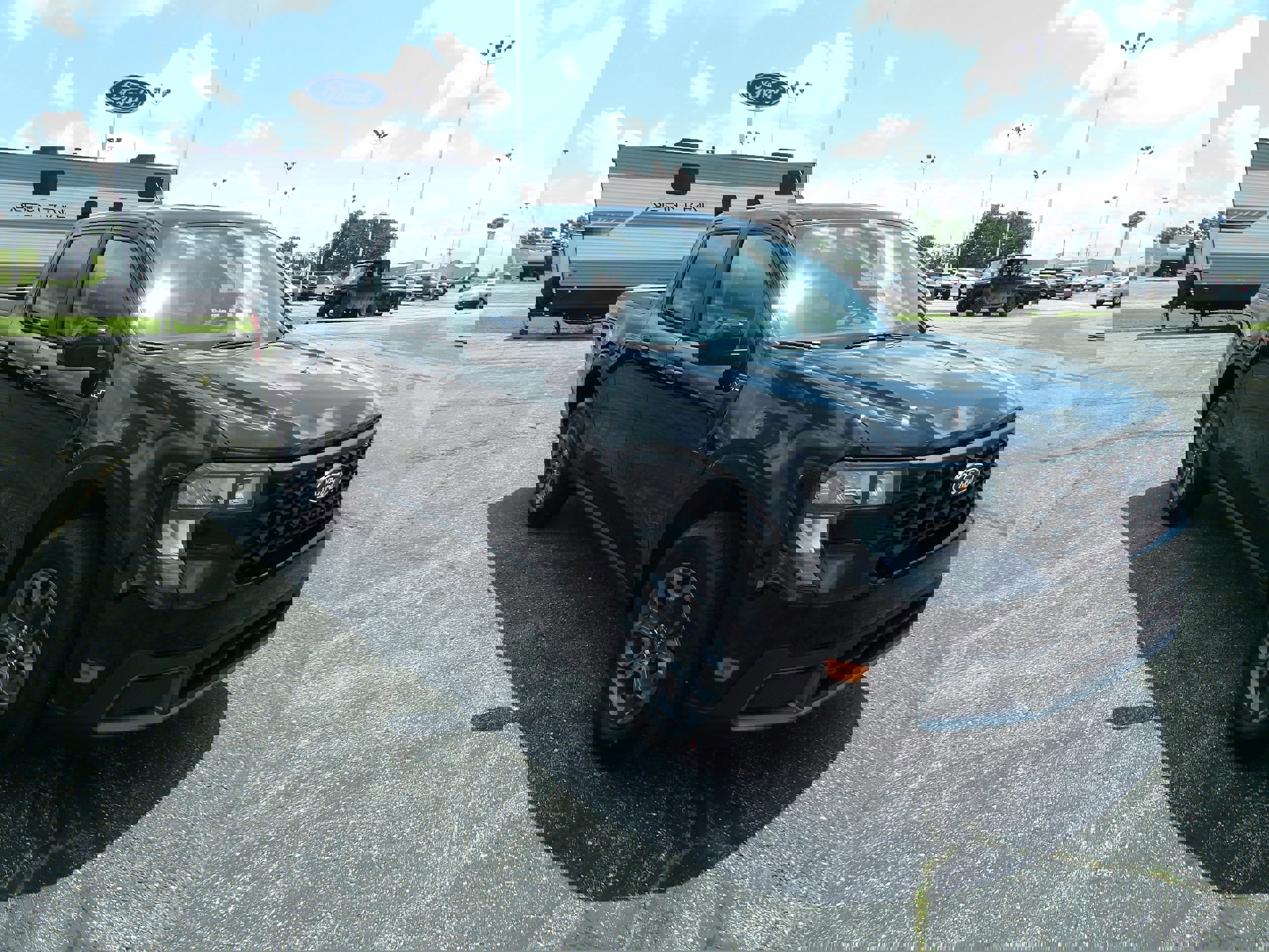 New 2025 Ford Maverick XLT w/ XLT Luxury Package image 4