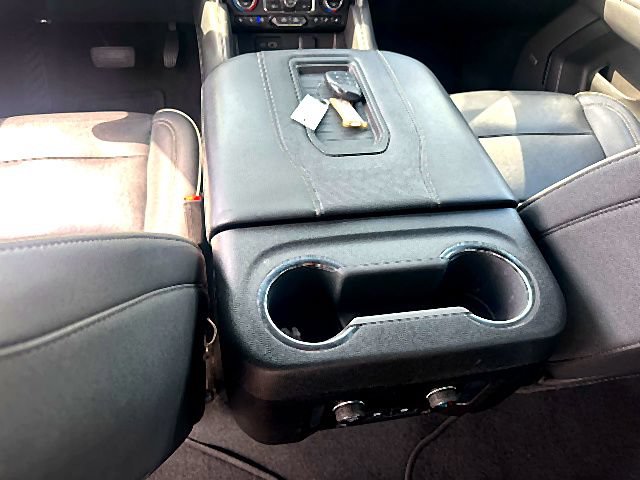 Used 2023 Chevrolet Suburban Premier AWD/4WD image 23
