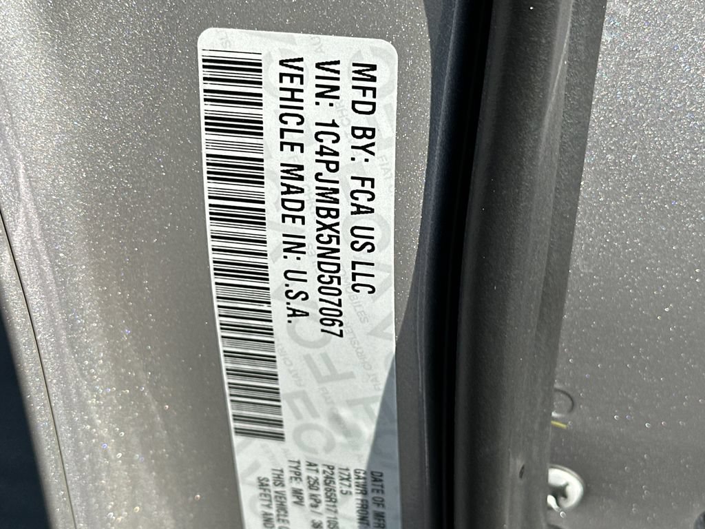 Used 2022 Jeep Cherokee Trailhawk w/ Trailer Tow Group AWD/4WD image 35