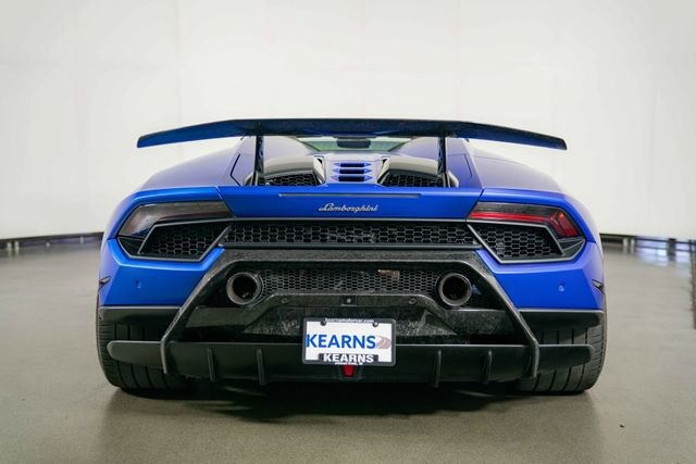Used 2019 Lamborghini Huracan Performante AWD/4WD image 7