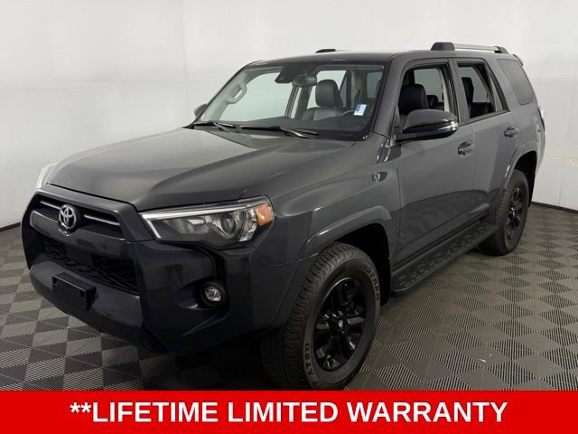 Used 2024 Toyota 4Runner SR5 Premium image 3