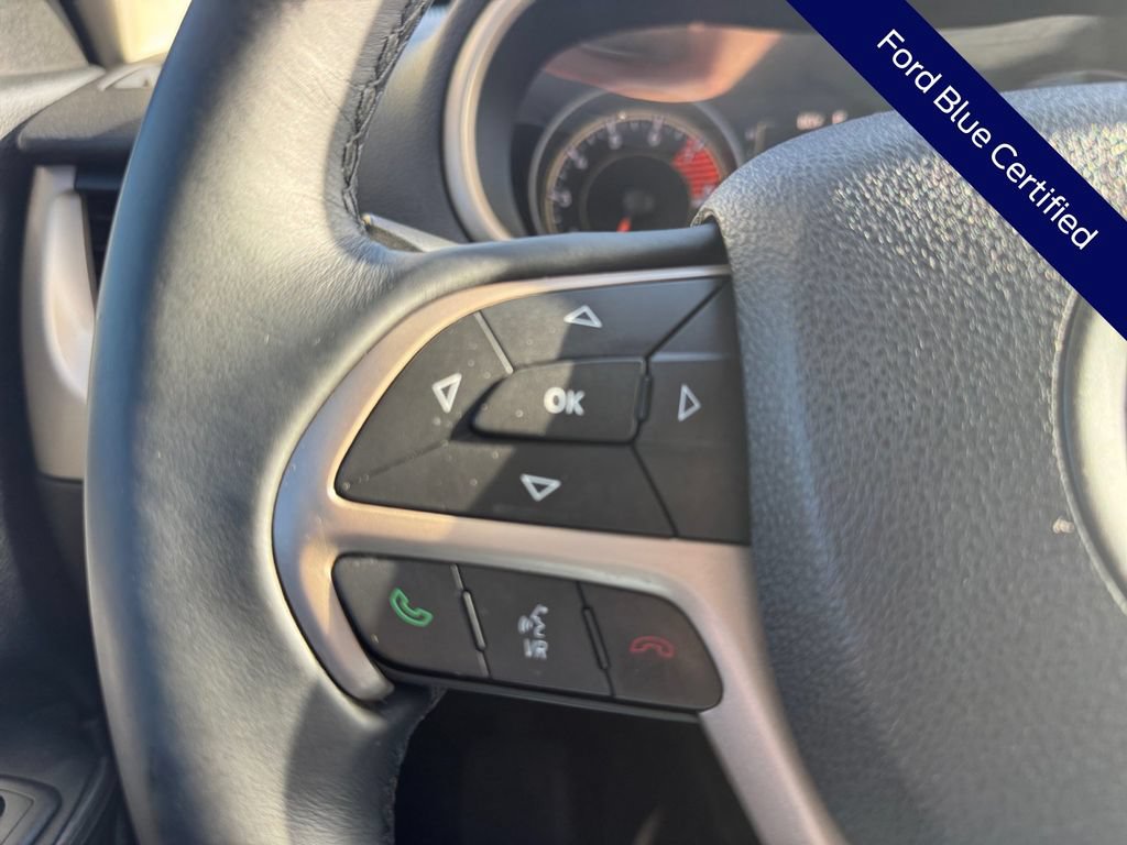 Used 2017 Jeep Cherokee Latitude w/ Comfort/Convenience Group FWD image 40