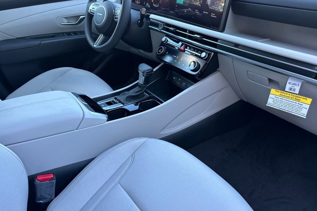 New 2026 Hyundai Tucson SEL image 13