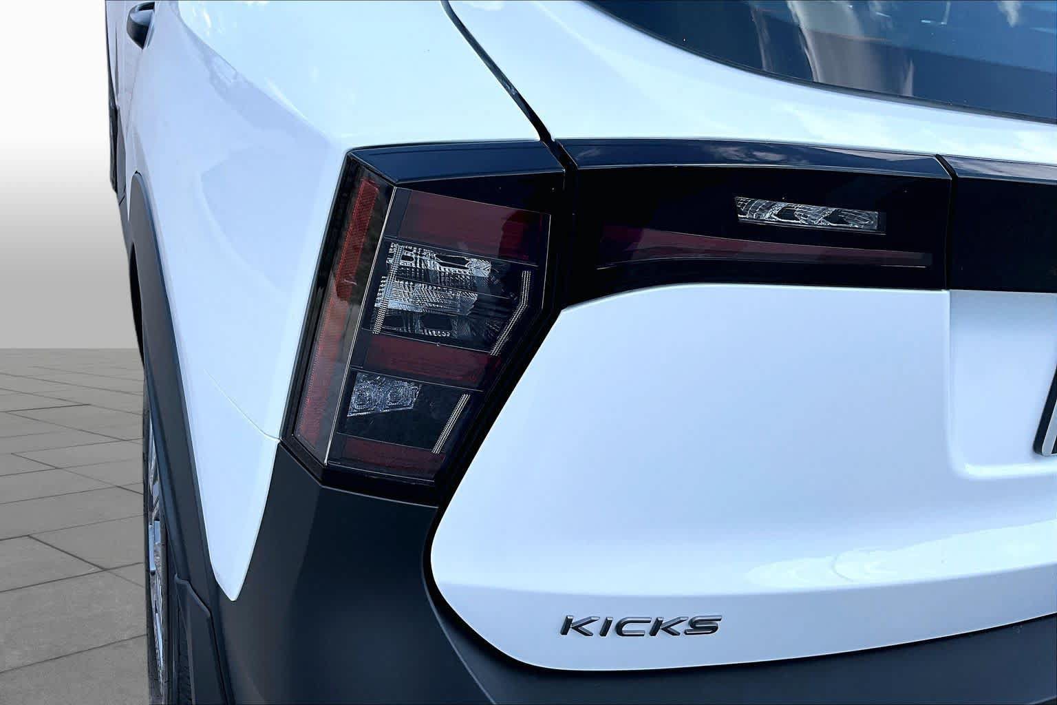 New 2027 Nissan Kicks S FWD image 14