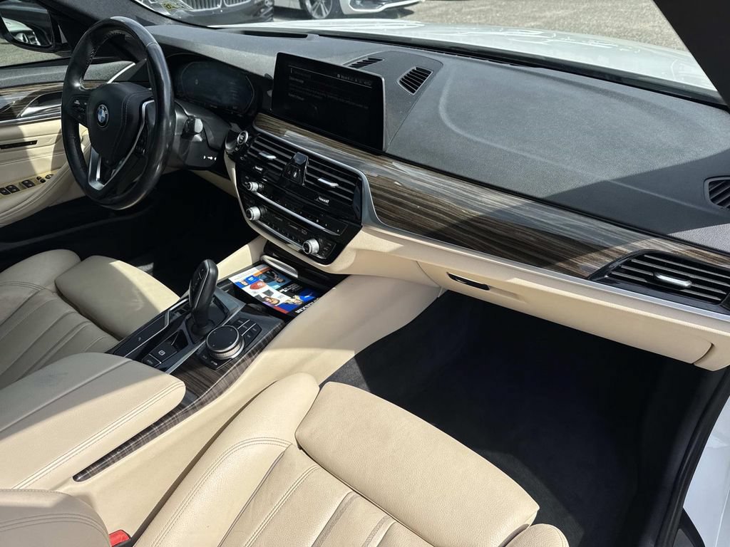 Used 2020 BMW 540i RWD image 15