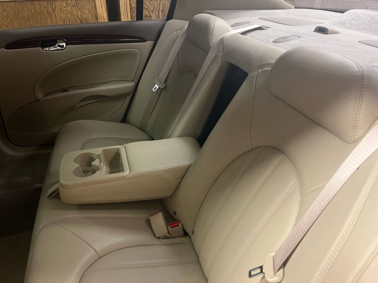 Used 2006 Buick Lucerne CXL w/ Luxury Package FWD image 22