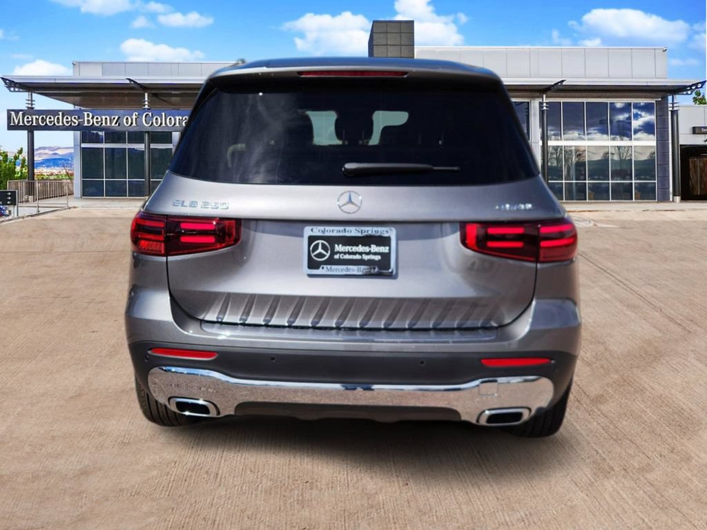 New 2026 Mercedes-Benz GLB 250 4MATIC image 4