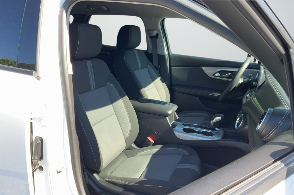 Certified 2025 Chevrolet Blazer LT AWD/4WD image 20