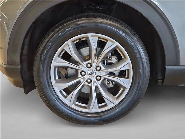 Used 2022 Ford Explorer XLT w/ Equipment Group 202A AWD/4WD image 24