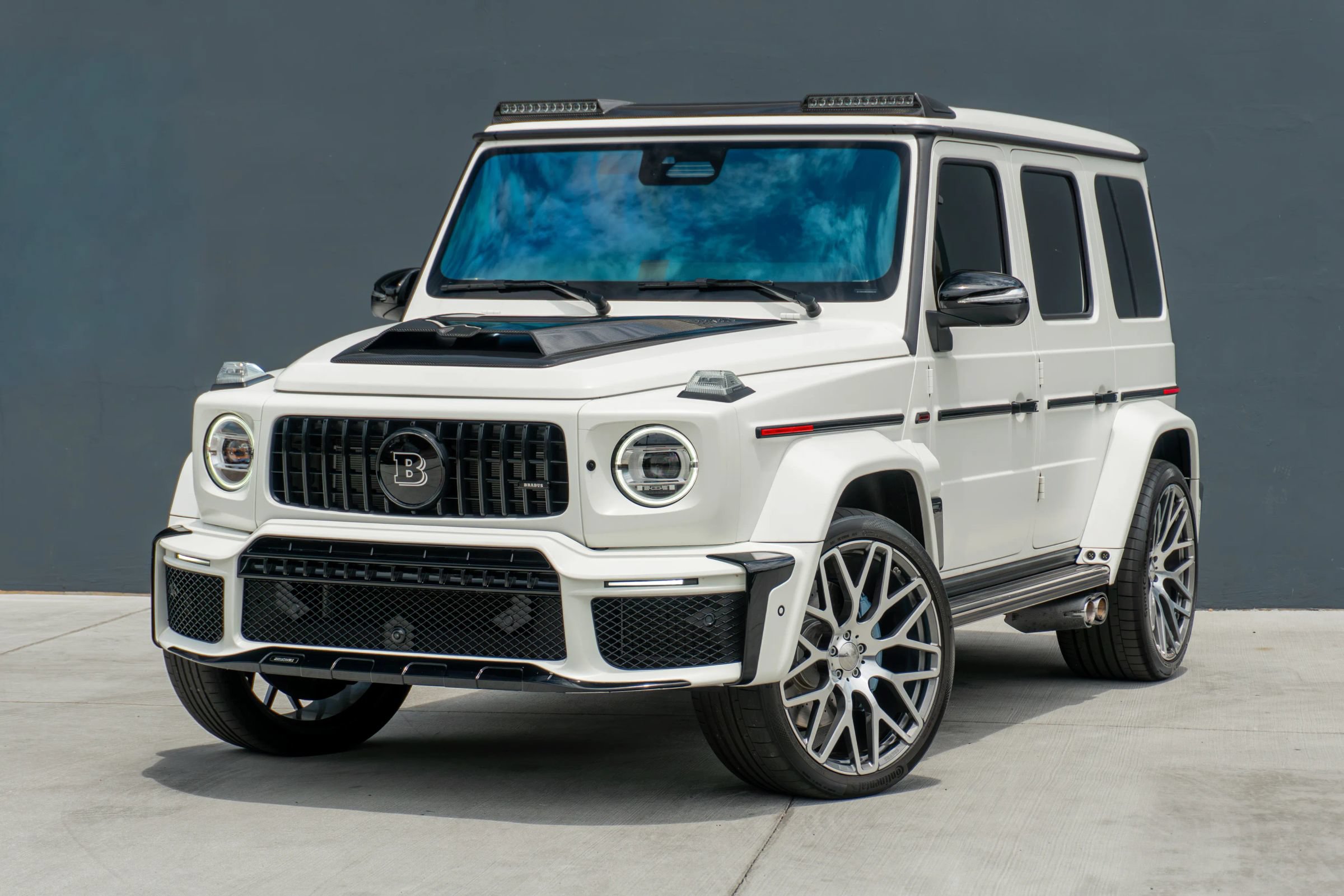 Used 2025 Mercedes-Benz G 63 AMG 4MATIC image 3