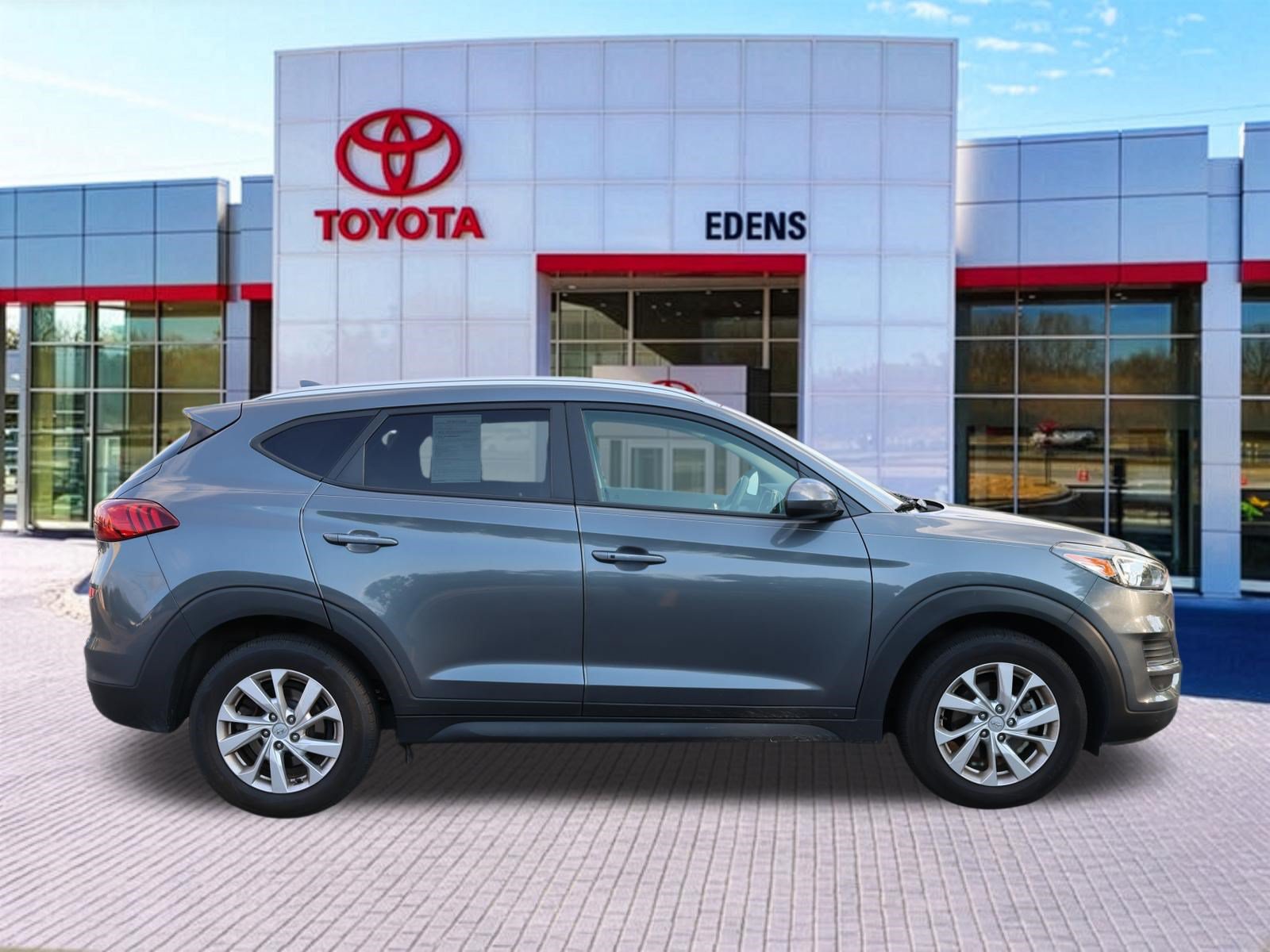 Used 2019 Hyundai Tucson Value FWD image 2