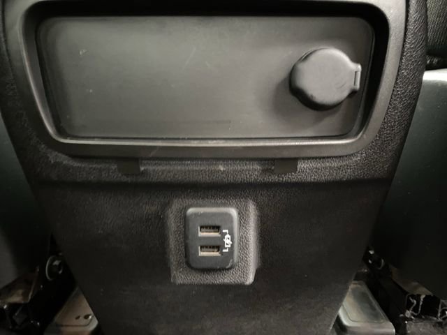 Used 2017 Chevrolet Traverse LT image 35