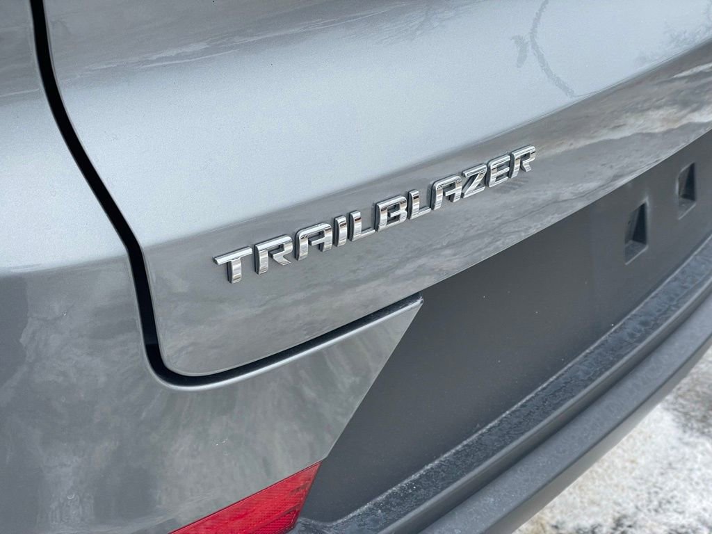 Used 2023 Chevrolet TrailBlazer LS image 24