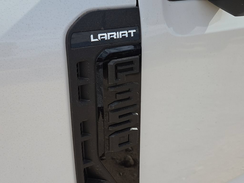 New 2026 Ford F350 Lariat w/ Black Appearance Package AWD/4WD image 13