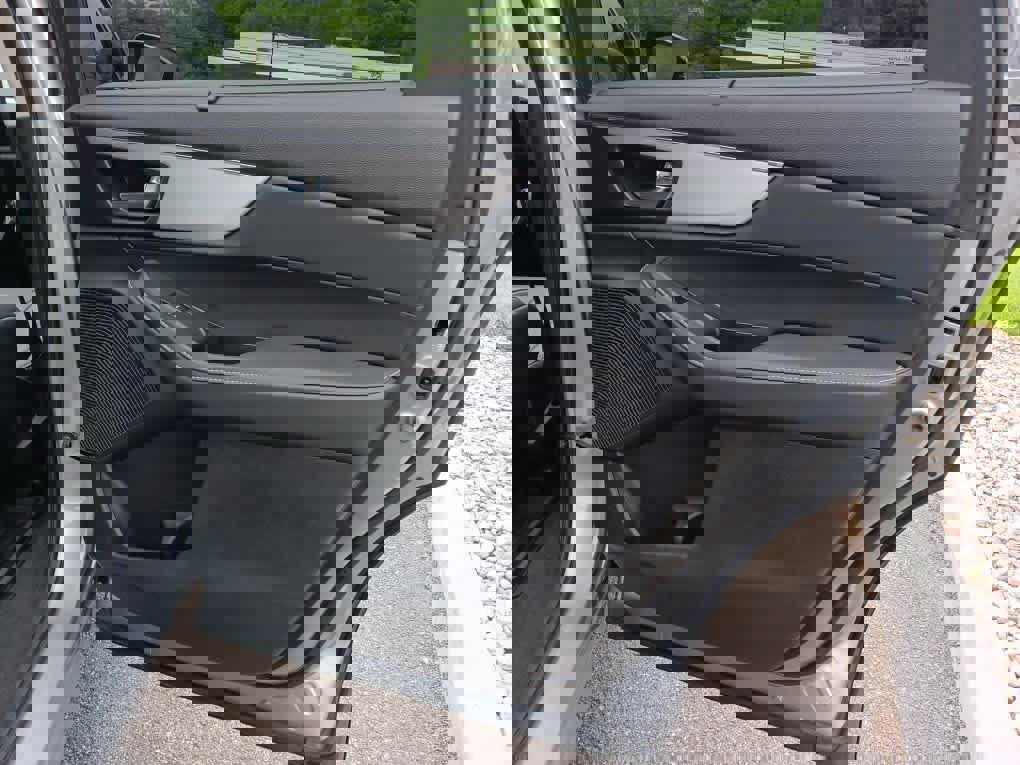 Used 2023 Acura MDX SH-AWD w/ Technology Package image 38