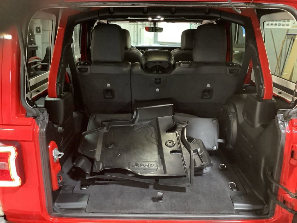 Used 2021 Jeep Wrangler Unlimited Sahara image 15