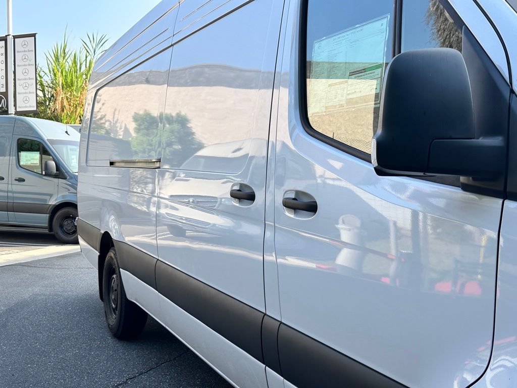New 2025 Mercedes-Benz Sprinter 2500 image 5