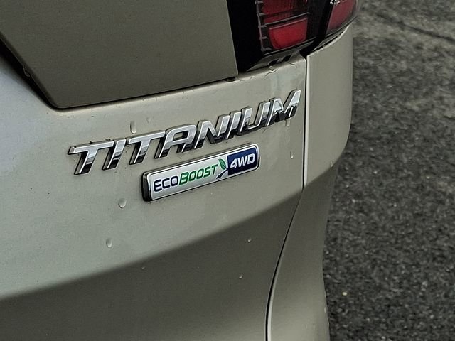 Used 2017 Ford Escape Titanium image 35