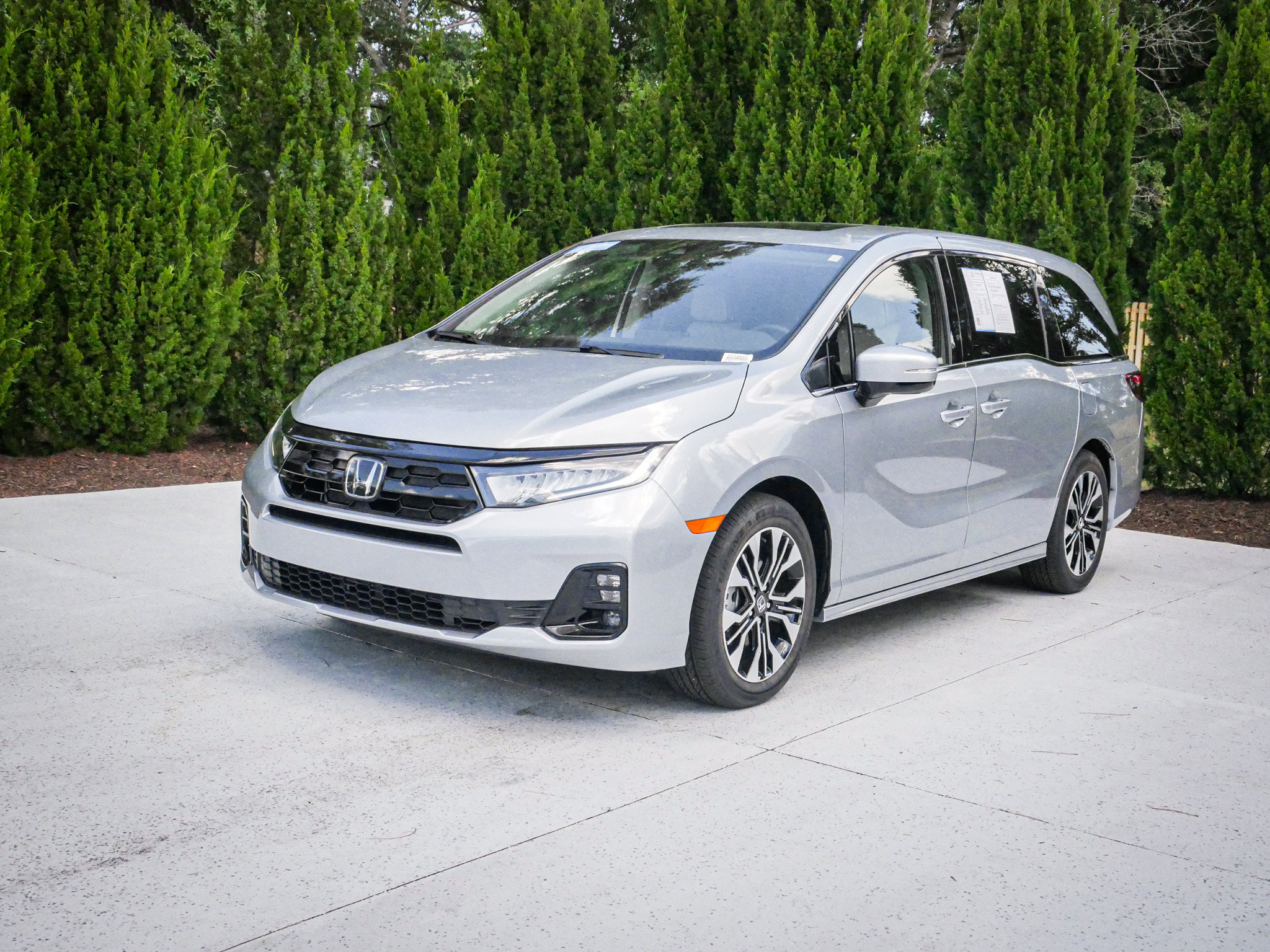 Certified 2026 Honda Odyssey Elite image 5