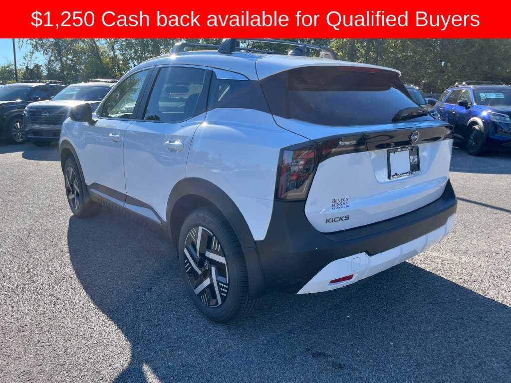 New 2027 Nissan Kicks SV w/ SV Premium Package FWD image 3