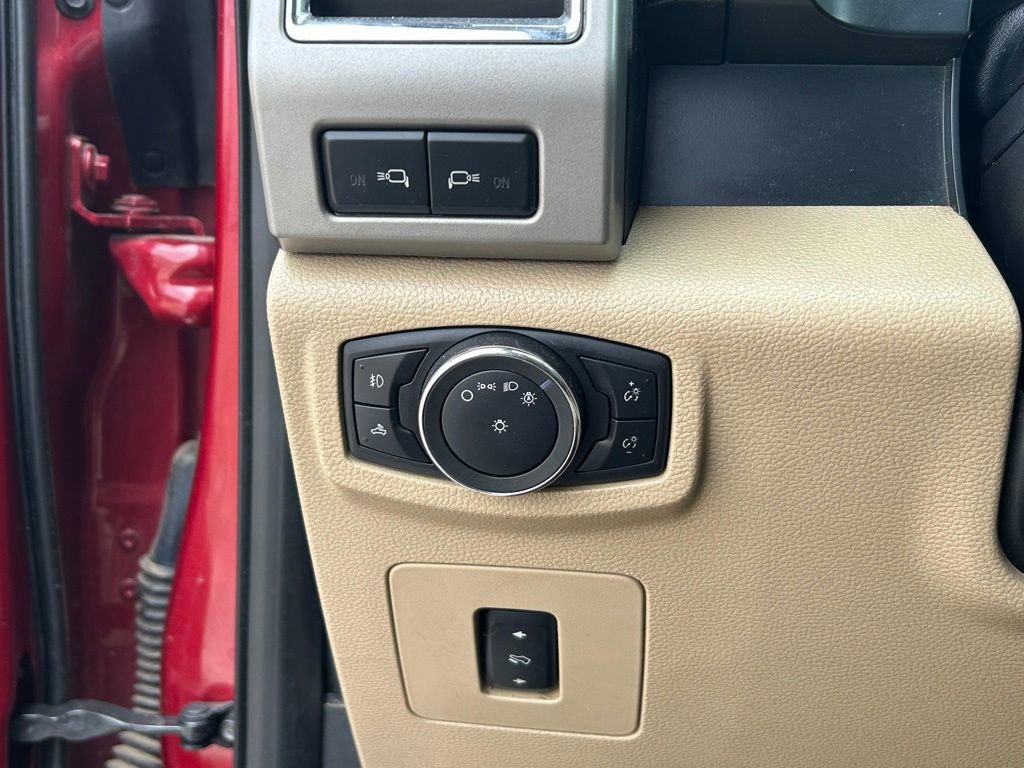 Used 2015 Ford F150 Lariat w/ Equipment Group 501A Mid AWD/4WD image 18