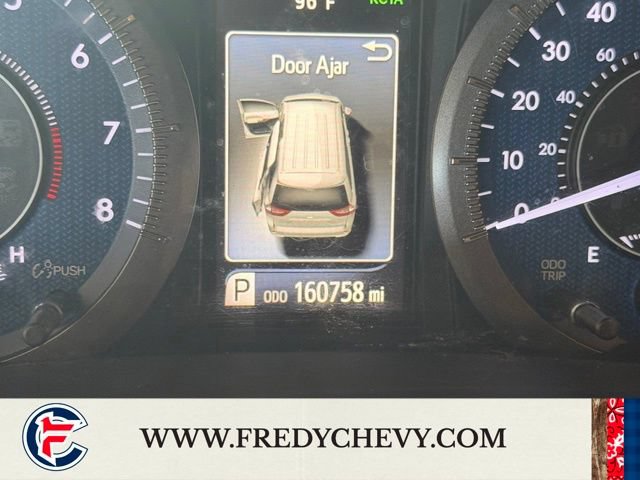Used 2019 Toyota Sienna Limited Premium w/ Carpet Mat Package FWD image 10