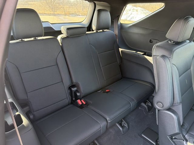 New 2026 Chevrolet Traverse LT image 30