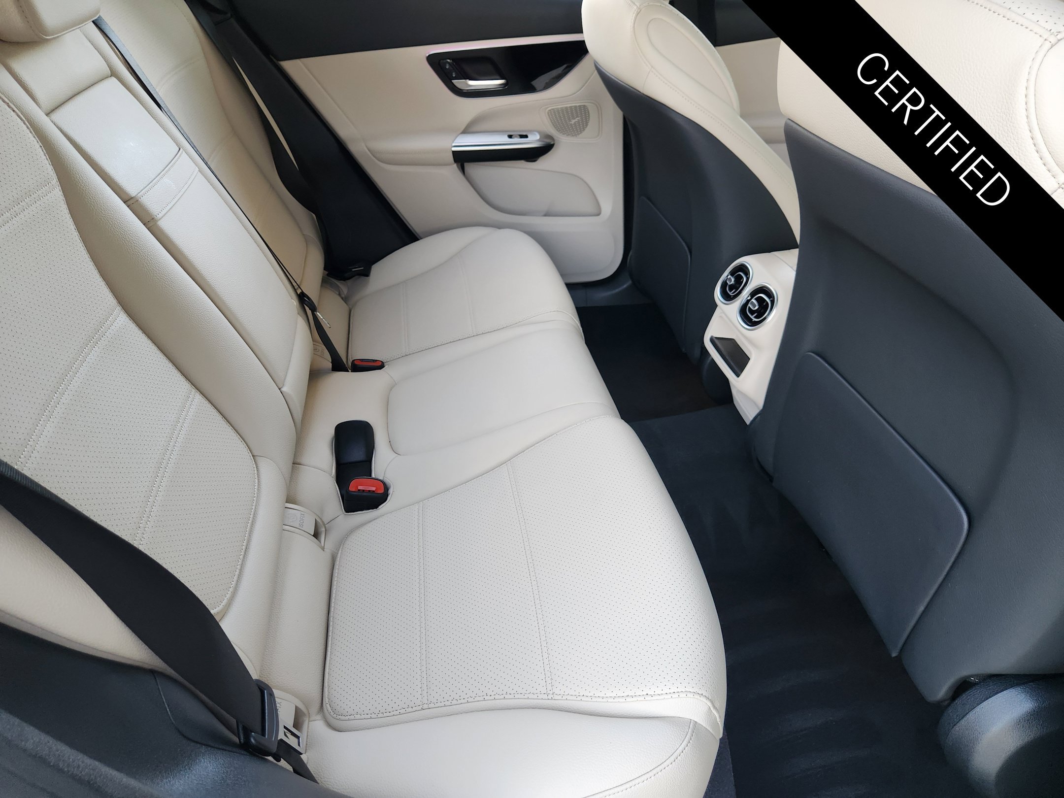 Certified 2026 Mercedes-Benz GLC 300 image 31