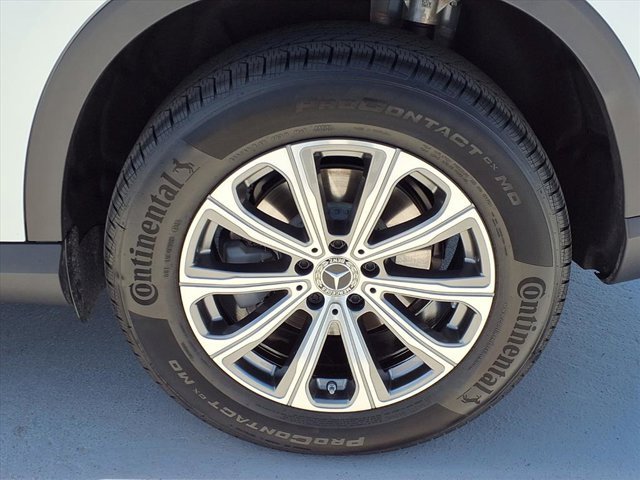 Used 2025 Mercedes-Benz GLC 300 image 24