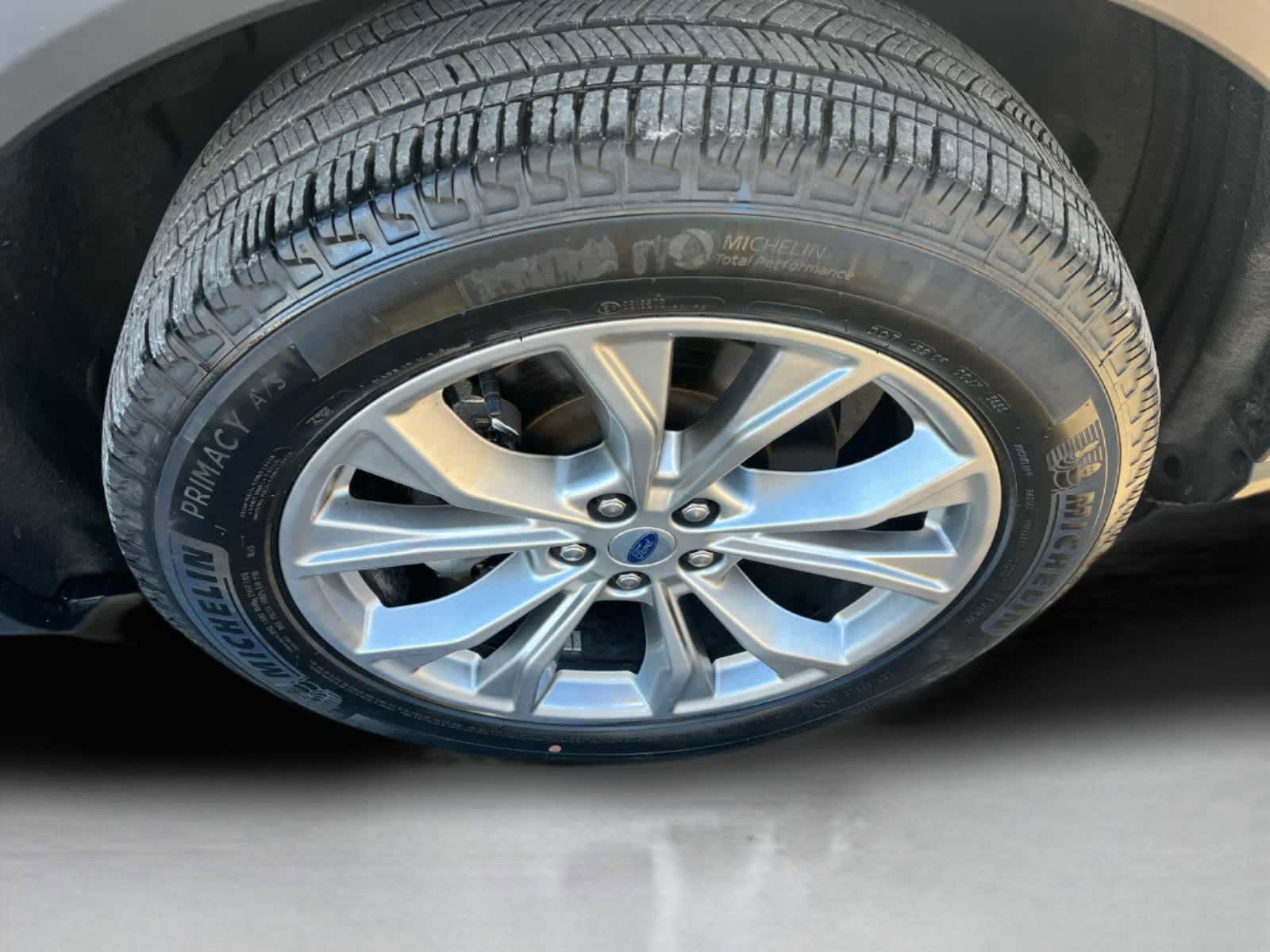 Used 2023 Ford Explorer Limited w/ Limited Technology Package image 12