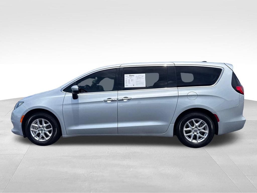 Used 2022 Chrysler Voyager LX FWD video 2