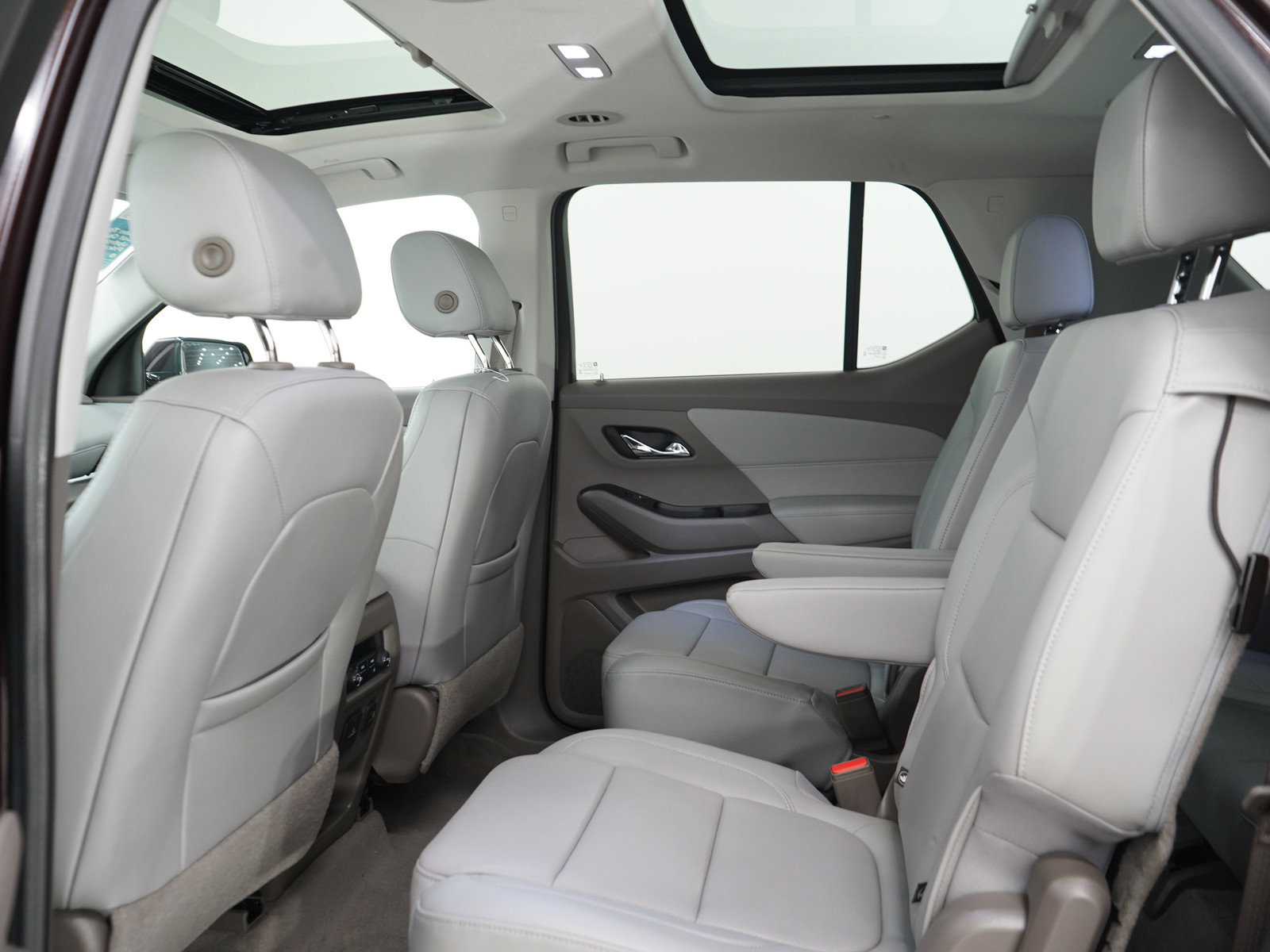 Used 2020 Chevrolet Traverse Premier AWD/4WD image 17