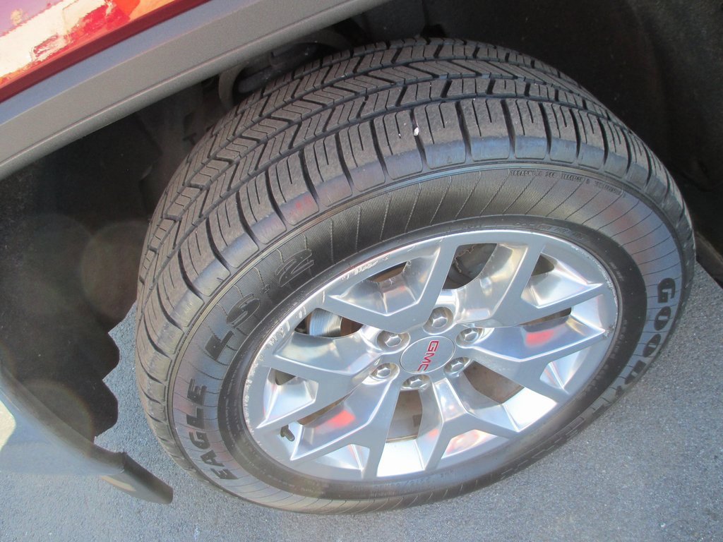 Used 2015 GMC Sierra 1500 SLT w/ SLT Crew Cab Value Package image 13