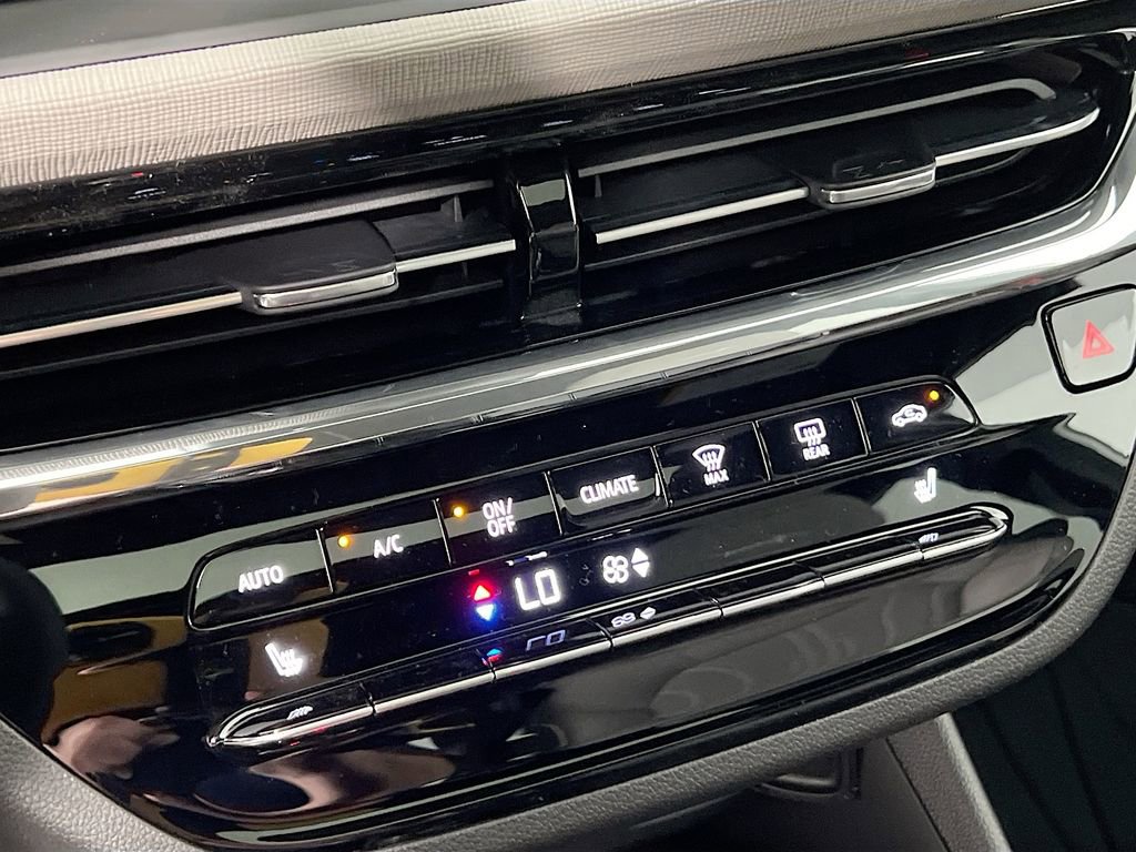 New 2025 Buick Envista Avenir image 12