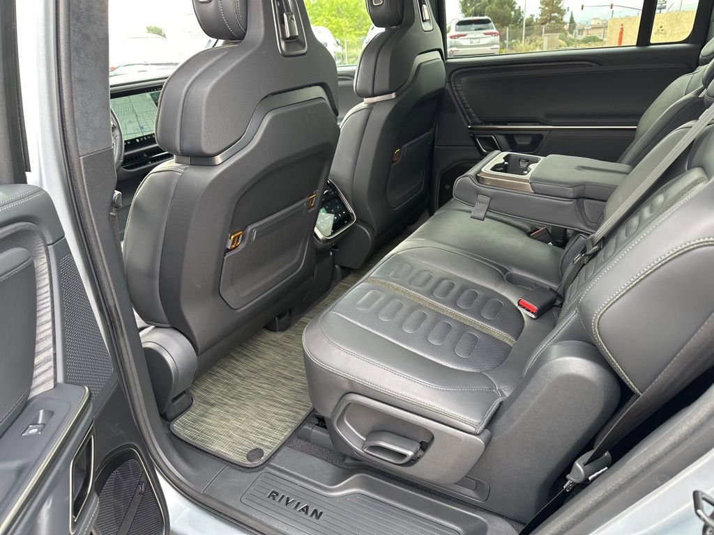 Used 2023 Rivian R1S Adventure image 21