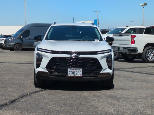 Used 2025 Chevrolet Trax ACTIV w/ Driver Confidence Package FWD image 3