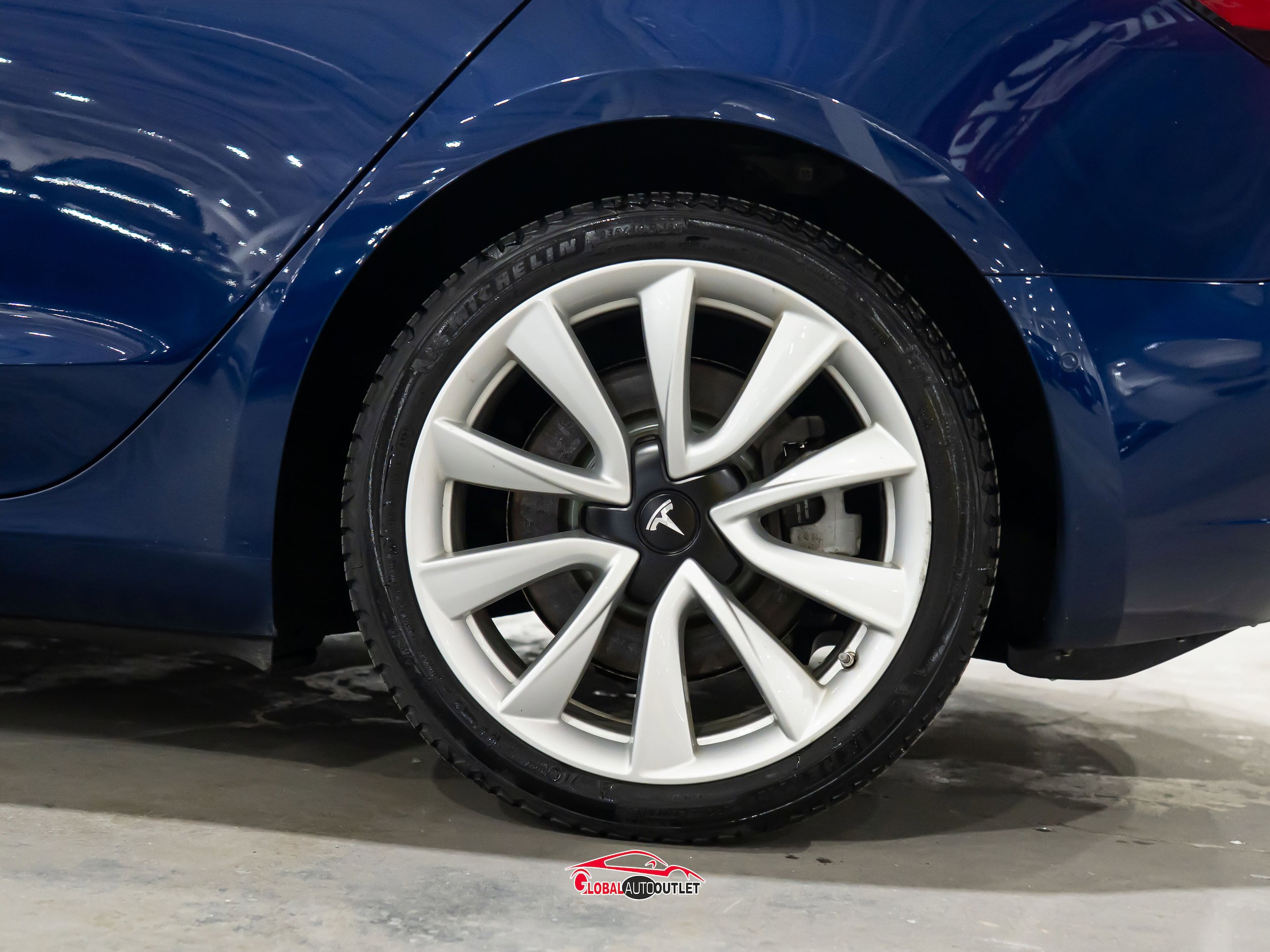 Used 2018 Tesla Model 3 Long Range AWD/4WD image 12