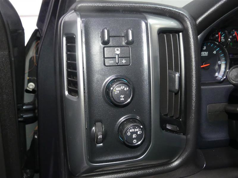 Used 2019 Chevrolet Silverado 1500 LT w/ All Star Edition AWD/4WD image 27