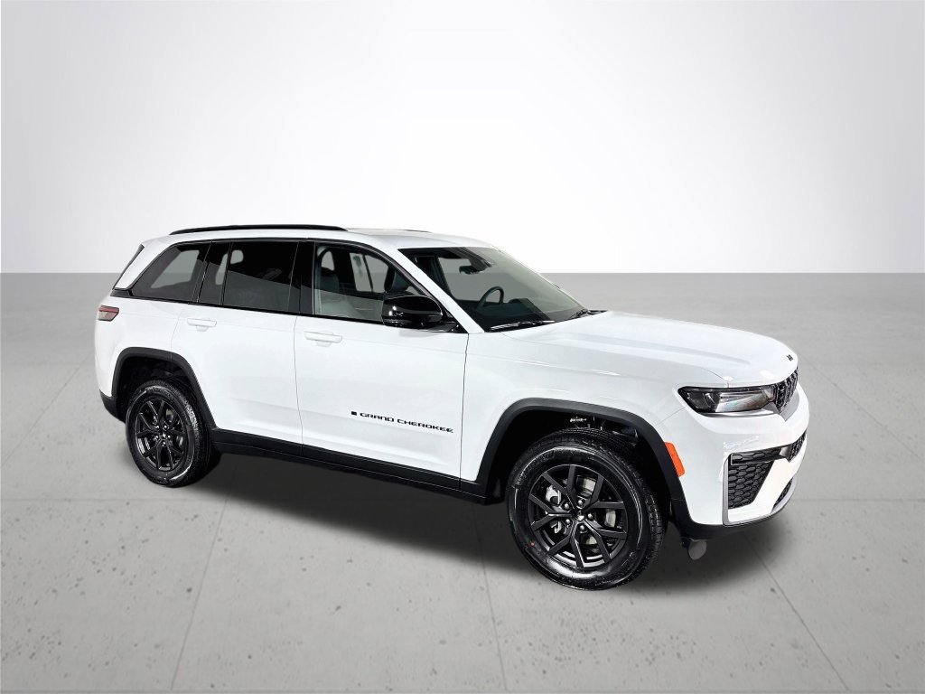 New 2027 Jeep Grand Cherokee Altitude AWD/4WD image 4