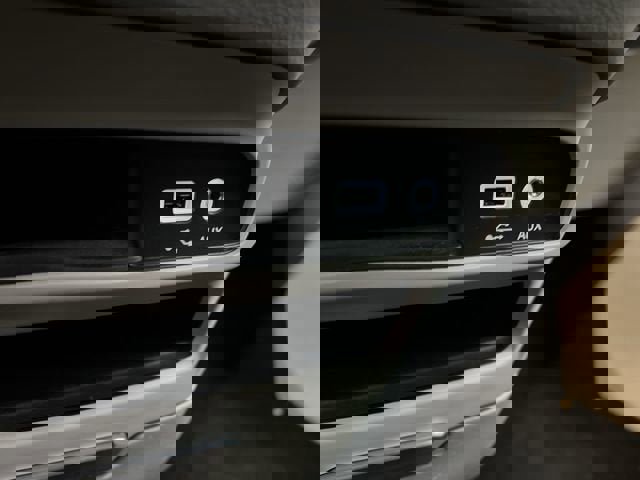 Used 2017 Chrysler Pacifica Touring-L w/ Tire & Wheel Group image 34