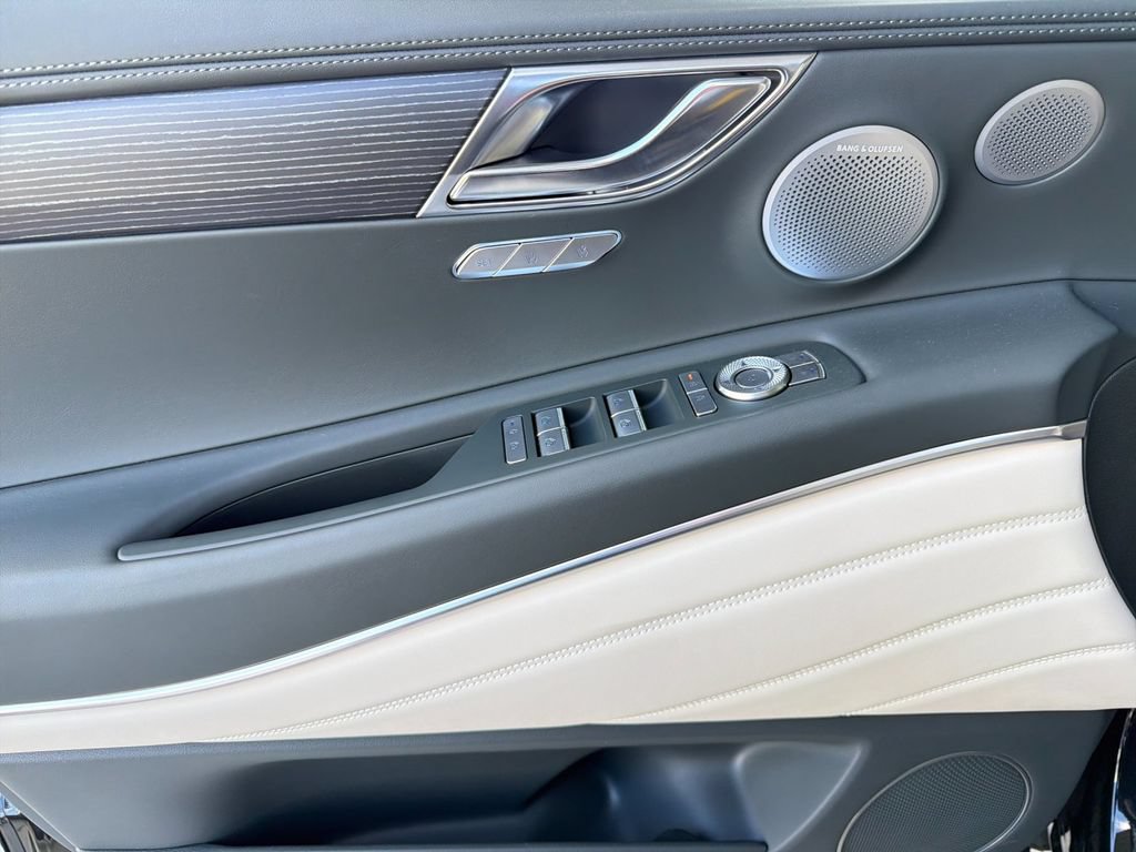 New 2026 Genesis GV80 3.5T AWD/4WD image 11